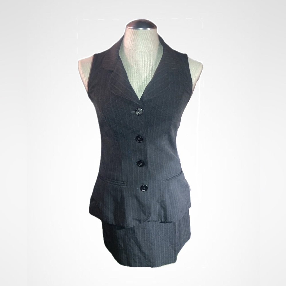 Vintage D.B.Y. ltd suit size 3/4